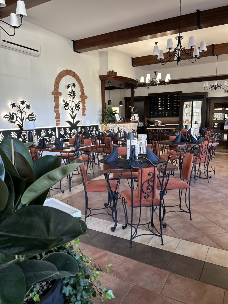 Jesienne dekoracje w restauracji Złota Jesień